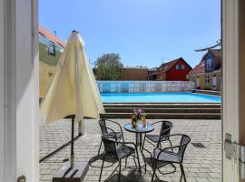 Apartment Amaia - 500m from the sea in Bornholm by Interhome，位于古兹耶姆的宠物友好酒店