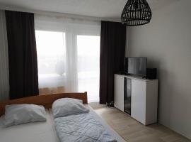 Oederan One Room Apartment 33m2 Mindestens 1 Monat Reservierung，位于Oederan的公寓