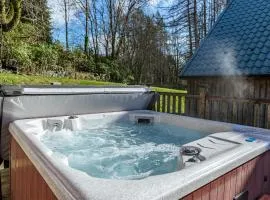 Lord Galloway 33 with Hot Tub