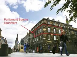 Parliament Sq apt 12 Royal Mile