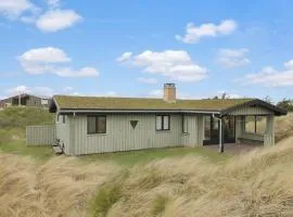 Holiday Home Lykke - 800m from the sea in Western Jutland by Interhome