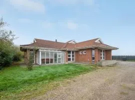 Holiday Home Elia - 300m from the sea in Western Jutland by Interhome