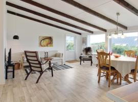 Apartment Larentius - 200m from the sea by Interhome，位于莱姆维的酒店