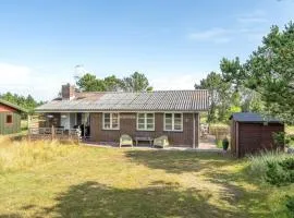 Holiday Home Aurelie - 800m from the sea in NW Jutland by Interhome