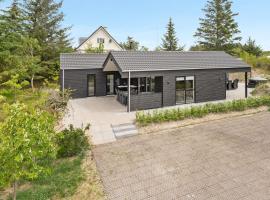 Holiday Home Antonina - 800m from the sea by Interhome，位于布洛克胡斯的酒店