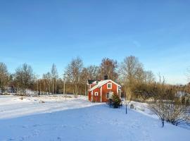 Beautiful Home In Hestra With Wifi，位于Hestra的酒店