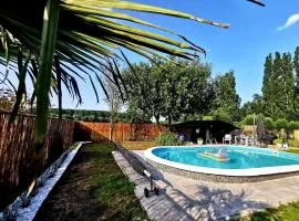 Luxury Pop Up Camping & Hotel Package & Private Transport to Tomorrowland