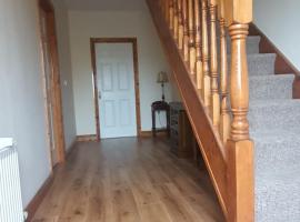 Carrick-On-Shannon Townhouse Accommodation - Room only，位于香农河畔卡里克的酒店