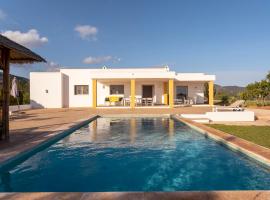 Villa con piscina Ibiza centro，位于圣何塞德萨塔莱阿的酒店