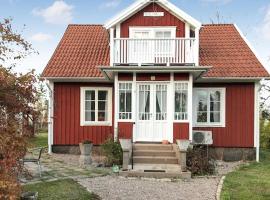 Nice Home In Älmeboda With Wifi，位于Älmeboda的酒店