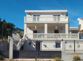 Adriatic Family House，位于尤塔哈的海滩短租房