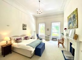 Grosvenor Apartments in Bath - Great for Families, Groups, Couples, 80 sq m, Parking，位于巴斯的酒店