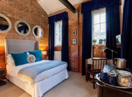 Duclos (Private Ensuite room) at Bicester Heritage，位于比斯特的酒店