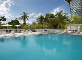 迈阿密椰林万怡酒店，位于迈阿密的酒店
