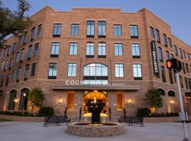 Courtyard by Marriott Thomasville Downtown，位于托马斯维尔的万豪酒店