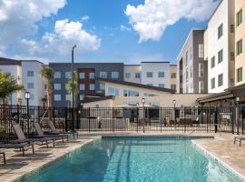 Residence Inn by Marriott Tampa Wesley Chapel，位于卫斯理堂Zephyrhills Municipal Airport - ZPH附近的酒店
