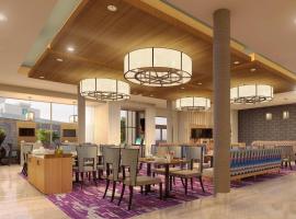 SpringHill Suites by Marriott Fayetteville Fort Liberty，位于费耶特维尔的酒店