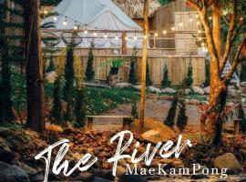 เดอะริเวอร์ แม่กำปอง The River Maekampong Chiang Mai，位于Ban Pok Nai的酒店