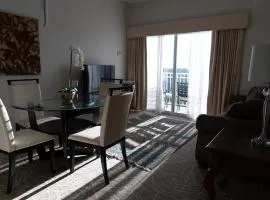 The Point Hotel & Suites - 705S Luxury - Pool view - Close to Universal