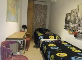 Habitación dos camas centro Gandia