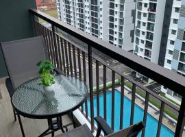 Desaru Utama Apartment with Swimming Pool View, Karaoke, FREE WIFI, Netflix, near to Car Park，位于迪沙鲁的海滩酒店