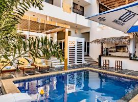 Punta Kai Hotel & Hostal，位于埃斯孔迪多港的酒店