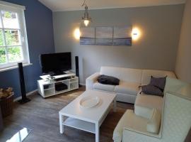 NEU! Stylisches Ferienhaus an der Südheide，位于Scharnhorst的酒店