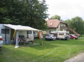 Dávodi Camping és Szabadidőpark，位于Dávod的旅馆