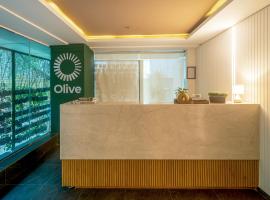 Olive MG Road Dunsvirk Inn - by Embassy Group，位于班加罗尔甘地路的酒店