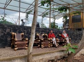 Delta Island Camping Ground，位于Sumedang的酒店
