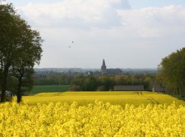 Blockhütte M o e r e n h o f Xanten，位于克桑滕的度假屋