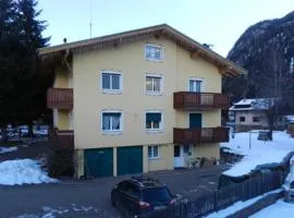 布鲁尼娅拉公寓