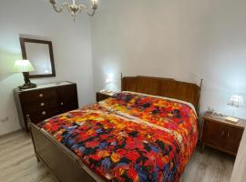 Savonarola 45_Casa completa nel centro storico，位于Latronico的酒店