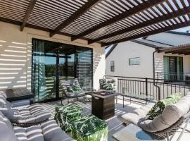 Ocotillo Springs 21 Sleeps 22 guests, Fire pit, Community Pool and Hot Tub