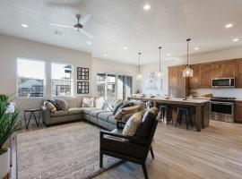 Ocotillo Springs 26 Endless Summer Pool Side Retreat，位于圣克拉拉的酒店