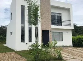 Hermosa casa vacacional en Condominio campestre