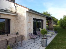 B&B CHEZ FOUCHS - Chambre d'hôtes，位于默兹河畔丹的酒店