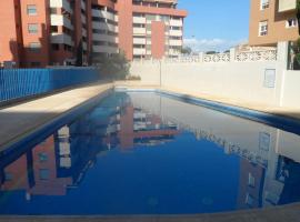 Piso nuevo a 200 metros de la playa de Nueva Almeria，位于阿尔么丽亚的公寓