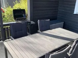 Quiet, centrally-located apartment, parking included