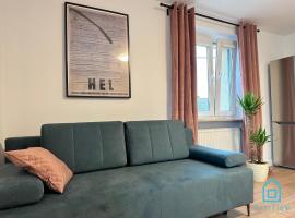 Hel Apartment- Tranquil Retreat, 15 Minutes to the Sea & Gdańsk City Center，位于Borkowo的酒店