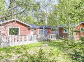 Stunning Home In Västra Torup With Wifi，位于Västra Torup的酒店