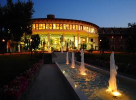 Corte Dei Greci Resort & Spa，位于卡里亚蒂的酒店