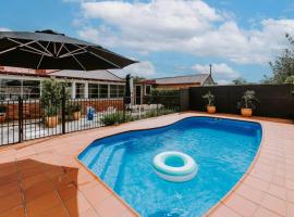 Mortimer Cottage - A Pool Oasis in Heart of Mudgee，位于马奇的酒店