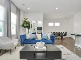 Casa Azure - New Modern 3 BR, Med Center, NRG, UH