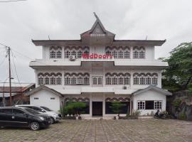 RedDoorz @ Jalan Jendral Sudirman Jambi 2，位于Paalmerah的酒店