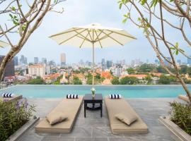 GLOW PARK HOTEL Grand Royal Palace，位于金边的酒店