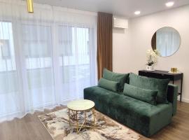 NEW Apartment J22, Free Private Parking, Terrace, Self Check-in，位于考纳斯Kraft Foods Lithuania附近的酒店