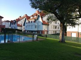 APARTAMENTO LA GRANJA EN GAMA(next to Santoña)，位于Gama的公寓