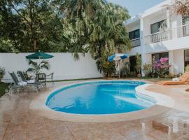 霍利酒店，位于梅里达的酒店