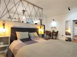 Apartamento María - precioso y tranquilo loft en pleno centro，位于穆尔西亚圣埃斯特万宫附近的酒店